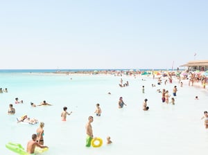 Massimo Vitali: 94/22 at Galerie Thomas Zander, Köln