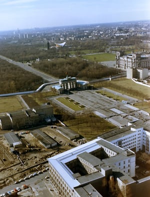 Pariser Platz 4 at Akademie der Künste – Pariser Platz, Berlin